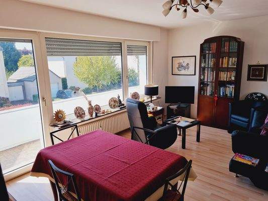 Wohnzimmer- / Esszimmer