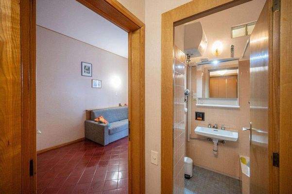 Tecnocasa Garda 0375.jpg