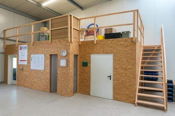 Büro von außen.JPG