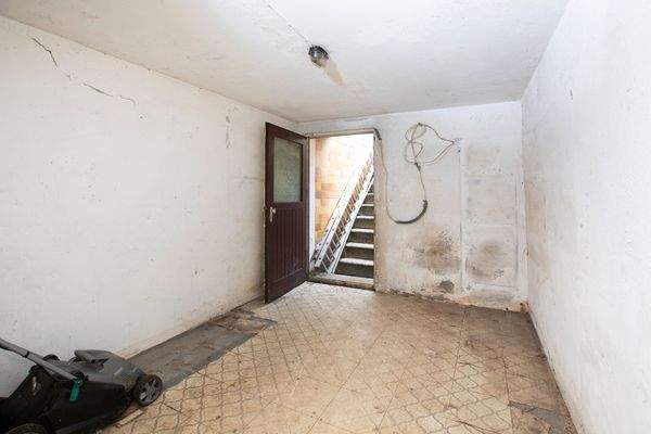 KELLERRAUM NR. 2 MIT AUSSENEINGANG