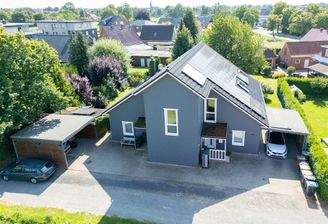 Wohnhaus mit Einlieger-Wohnung rechte Seite 