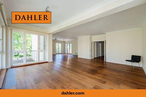 Generosity with a view - the open-plan living area