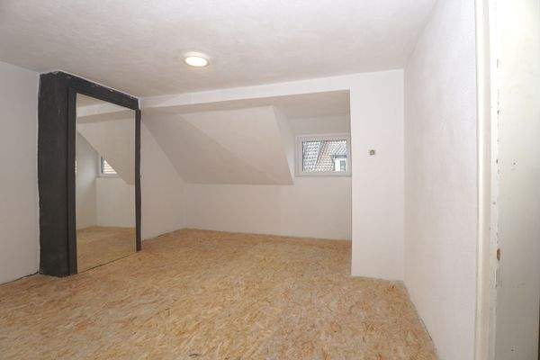 DG Gästezimmer mit Ankleide