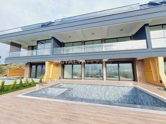 Stylish Villas with Private Outdoor Pool in Alanya Incekum