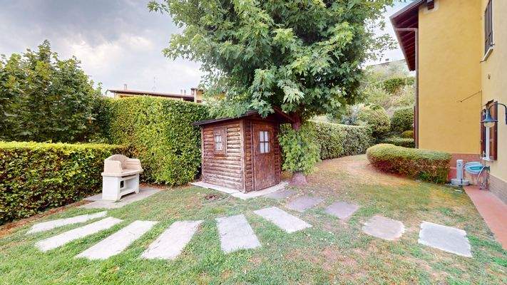 NA-072-9-Appartamento-arredato-con-corte-esclusiva