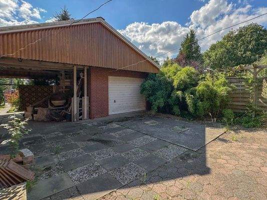 Garage und Carport