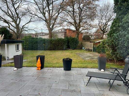 EG. Blick in den Garten.JPG