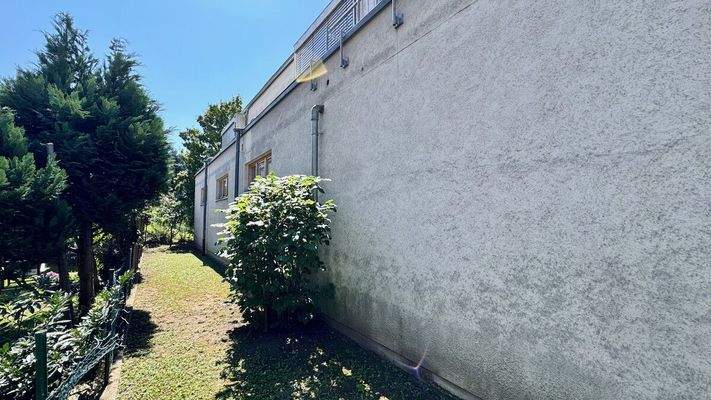 Seitenansicht Verkaufsräume