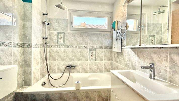 Modernisiertes Badezimmer