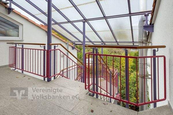 Treppenaufgang_Überdacht