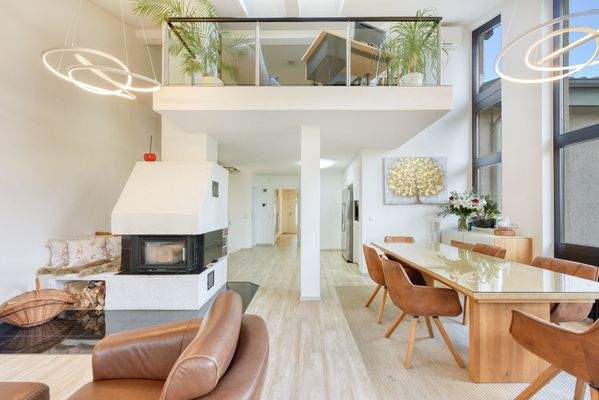 Wohnen, Kamin, Galerie