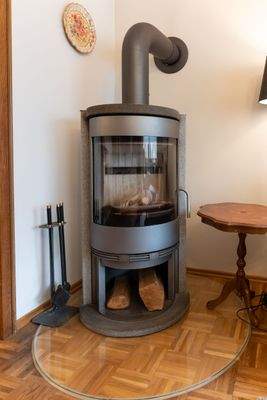 Kaminofen Untergeschoss