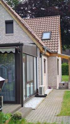 Seitenansicht des Hauses