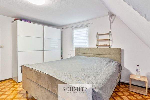 Schlafzimmer Wohnung 5 (DG)