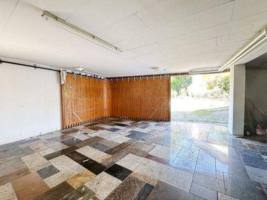 Tiefgarage mit Werkstatt