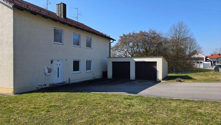 Garagen und Stellplätze