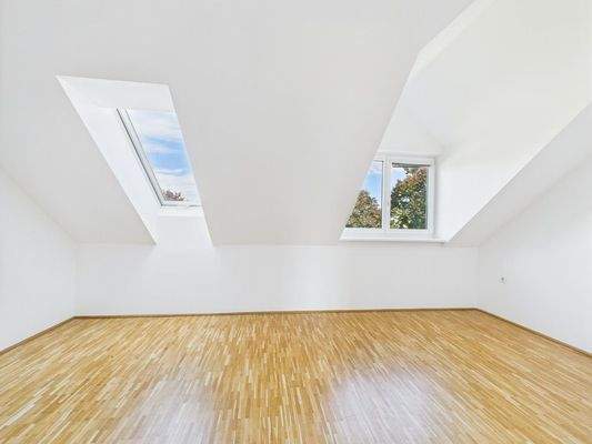 CAM04191G0-PR0051-STILL005