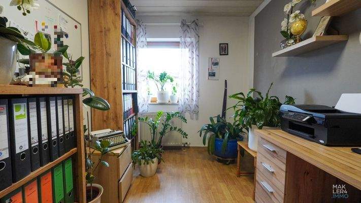 Kinder-/Arbeitszimmer 