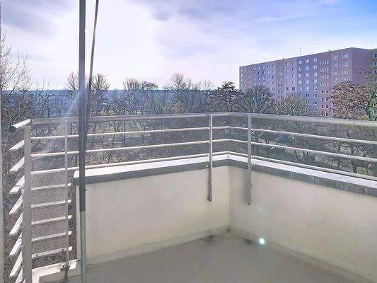 Sonnenbalkon mit Aussicht