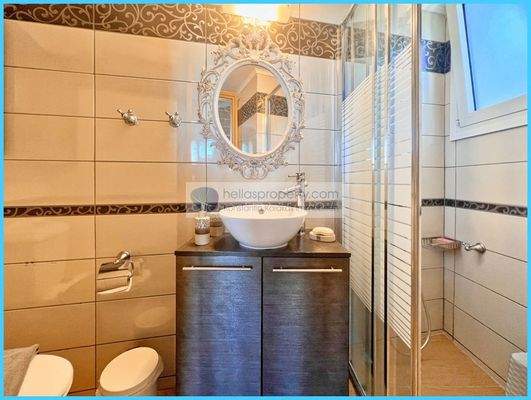 dd5f8d708a55412496a92f2886cafa64-original