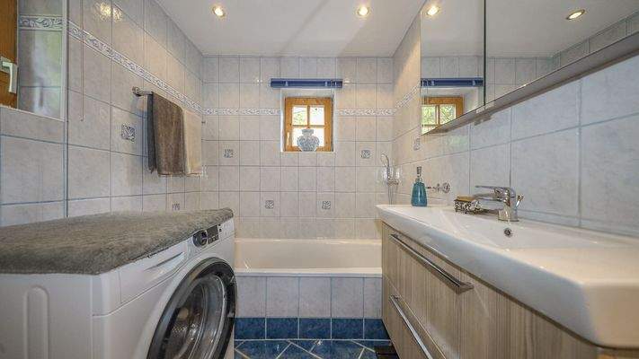 KITZIMMO-Historischen Anwesen mit 3.800 m² Grund in Ruhelage - Immobilien Jochberg.