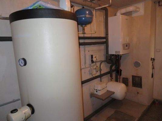 Haus 1: EG - Heizraum mit Gaszentralheizung