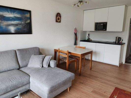 Blick zum Wohn-Essbereich.jpg