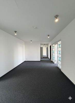 Flur / Eingang von links