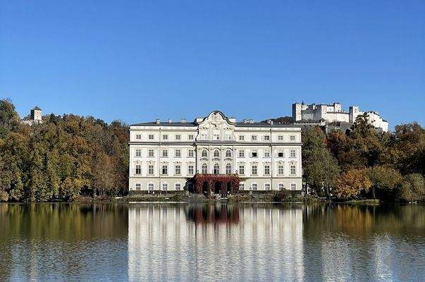 Nur wenige Schritte an den Leopoldskroner Weiher