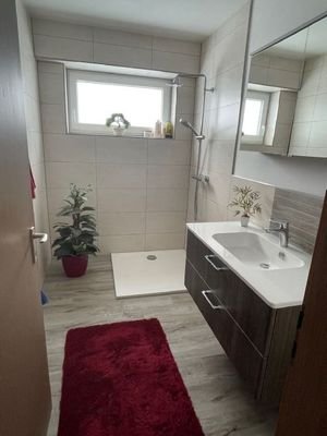 Bad mit Dusche