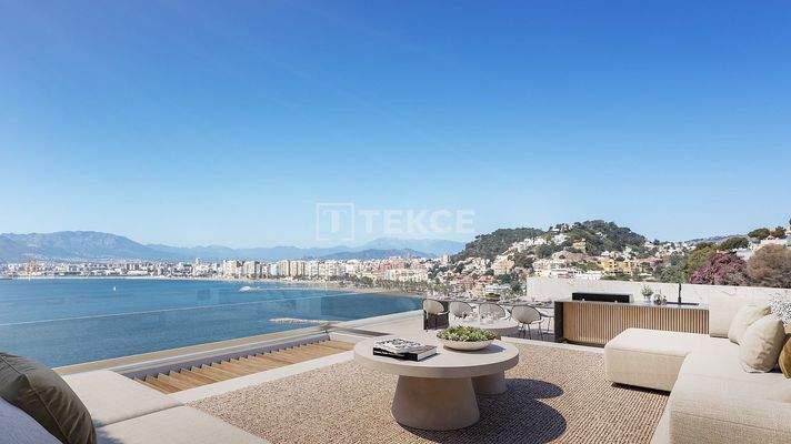 Elegant Apartments with Pool in a Prime Area of Málaga