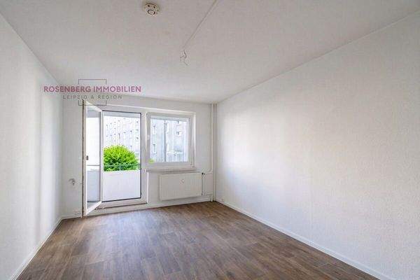 09cb329c-52ef3077-offener-wohnbereich-etagenwohnung-in-lauchhammer-lauchhammer-mitte-jpg-offener-wohnbereich-staging-etagenwohnung-in-lauchhammer-lauchhammer-mitte