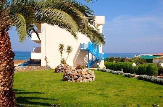 Kreta, Sfakaki: Kleines Hotel direkt am Strand zu verkaufen