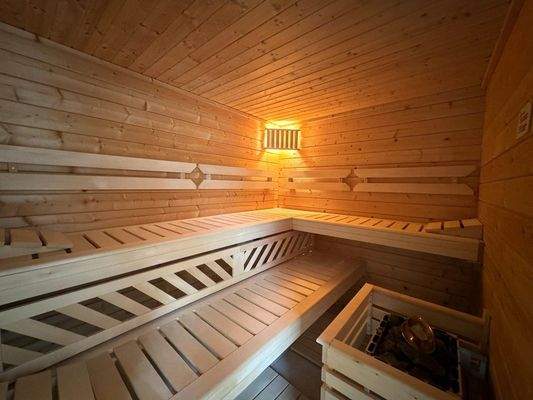 ... mit Sauna ...