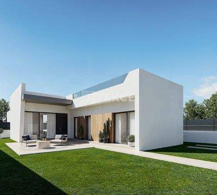 Spacious Modern Detached Villas Near Amenities in San Miguel