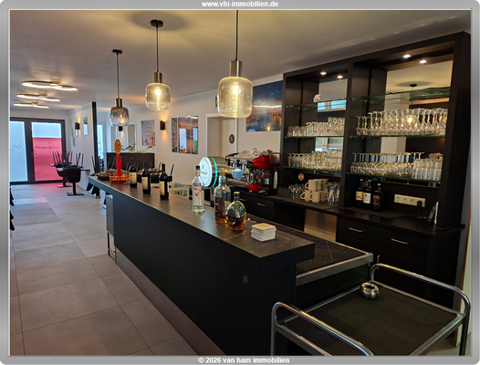 Thekenbereich mit Bar