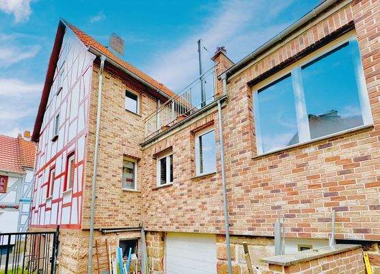 Seitenansicht Altbau-Neubau