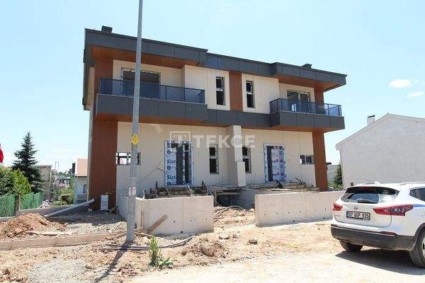 Semi-Detached Twin Villas in a Prestigious Location in Çankaya