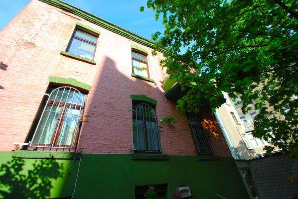 Seitenansicht Haus vom Patio gesehen