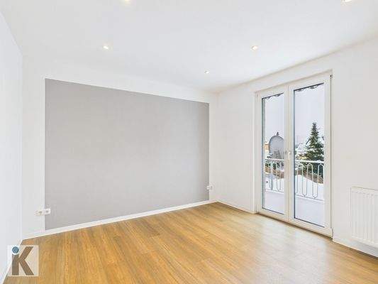 Elternschlafzimmer mit Balkon