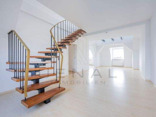 Wohnbereich mit Treppenaufgang
