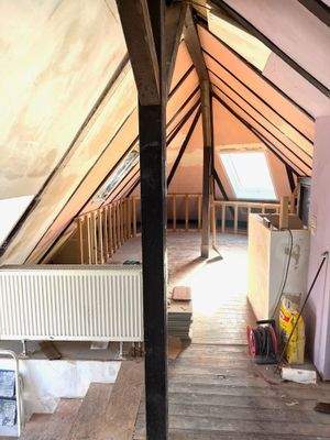 Dachgeschoß mit Zugang Terrasse.jpeg