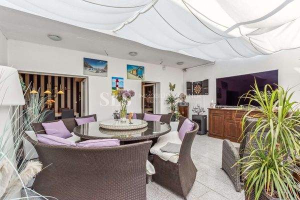 Wintergarten/Wohnbereich