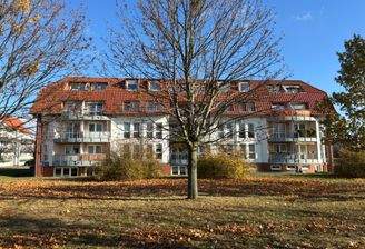 Hausansicht von der Westseite = Sonnenuntergang