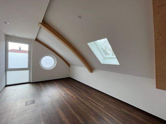 Raum Dachgeschoss.JPG