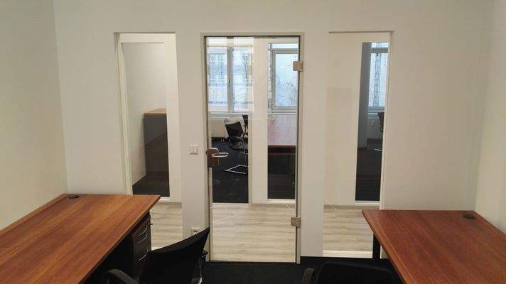 Büro 11.jpg