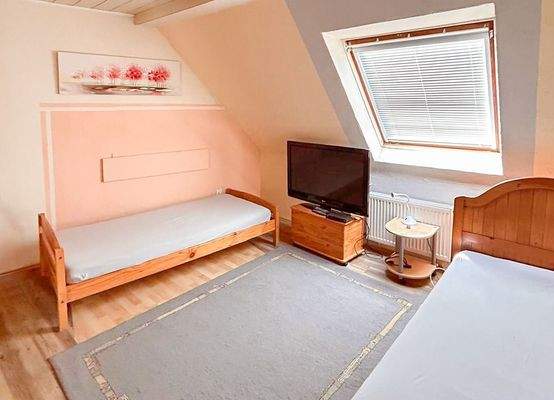 Schlafzimmer DG