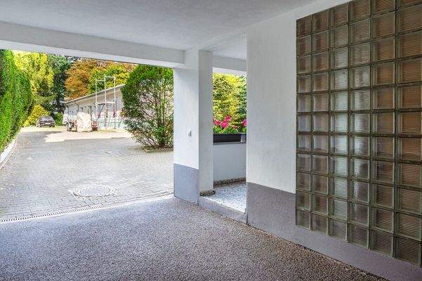 Durchgang zum Eingang