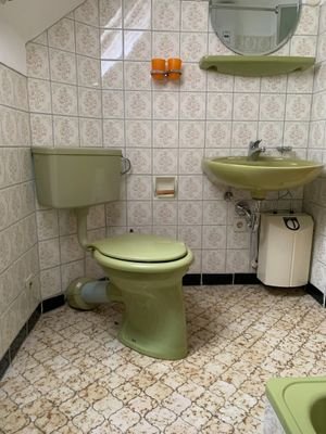 Weiteres Bad mit Dusche