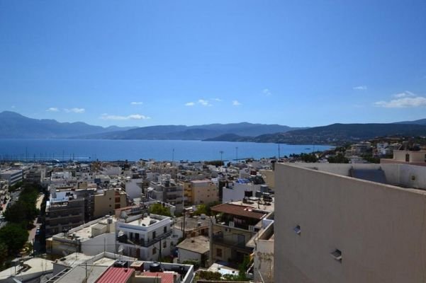 Kreta, Agios Nikolaos: Penthouse-Wohnung miit 3 Schlafzimmern und Meerblick